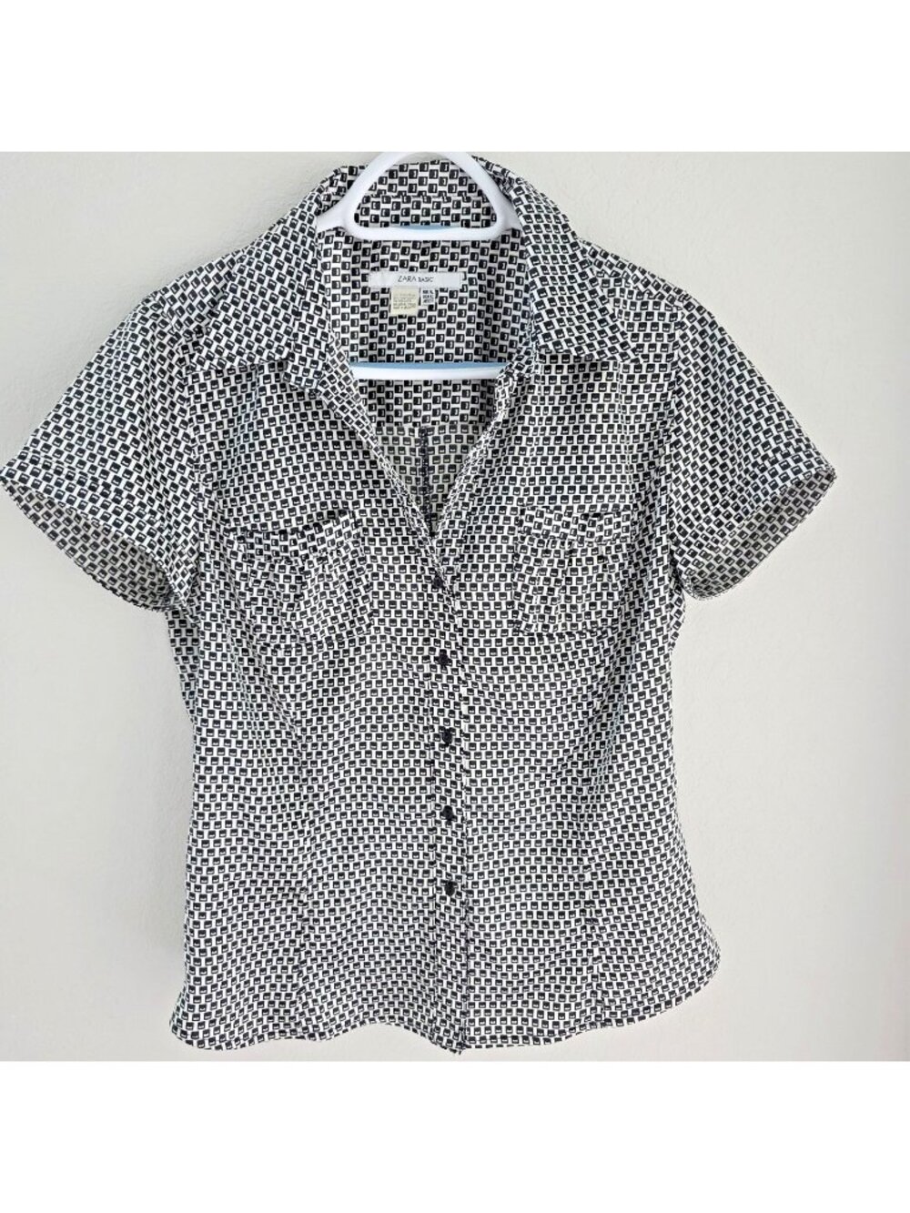 Womens Fitted Blouse XL Black White Geometric Office Button Up Shirt